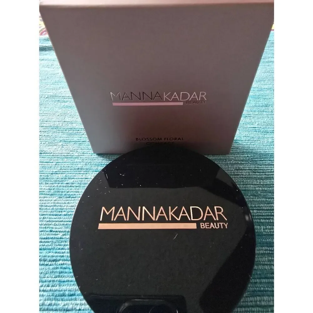 Manna Kadar Blossom Floral Compact, NIB